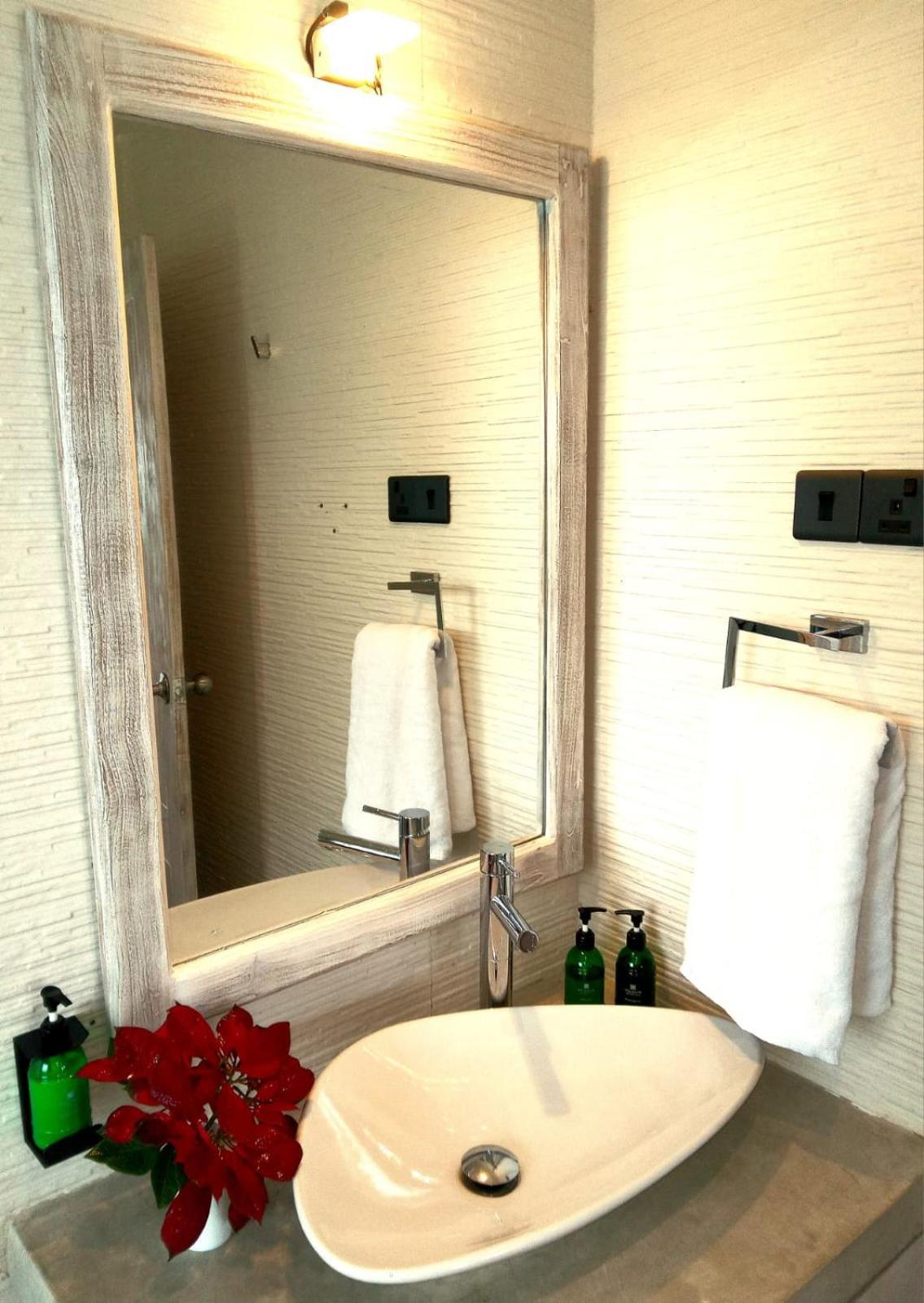 Highland Stonehouse Luxury Boutique Hotel Nuwara Eliya Exterior photo